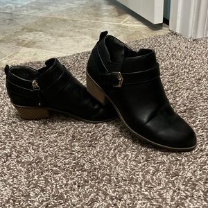 Dr. Scholls leather booties